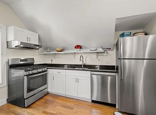 2512 Massachusetts Ave APT 3, Cambridge, MA 02140