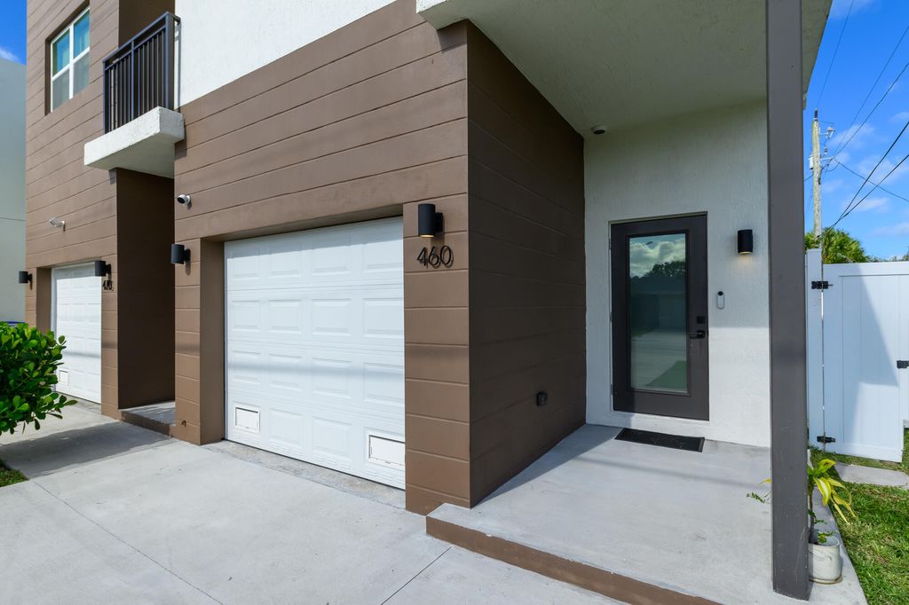 460 NW 27th Ave, photo 5