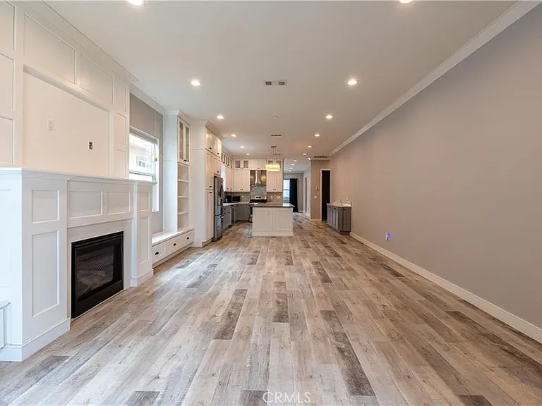6940 Peach Ave — Photo 14