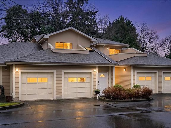 2nd image of 909 Admirals Rd #8