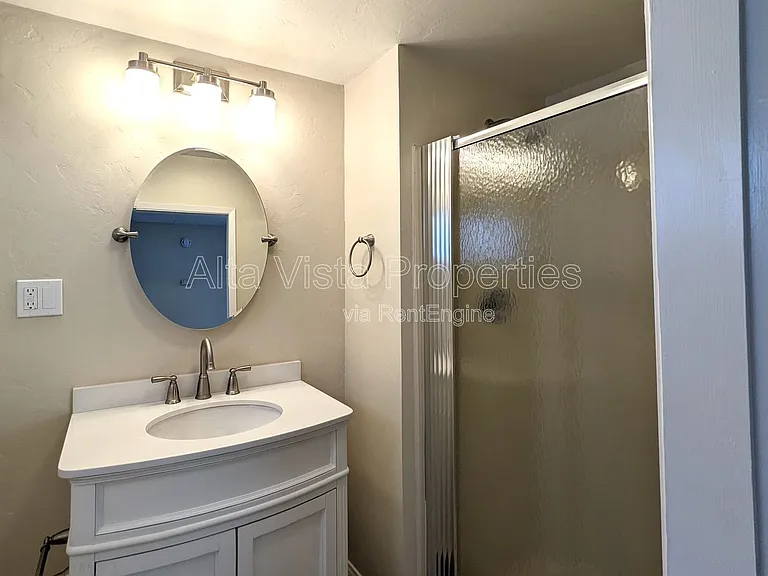 5115 Manchester Rd — Photo 26