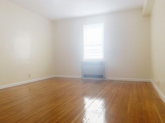 3rd image of 8825 144th St #4H