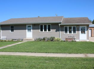 203 W 9th St, Boone, IA 50036