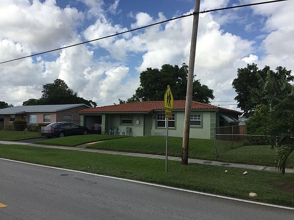 4th image of 3261 NW 14th St