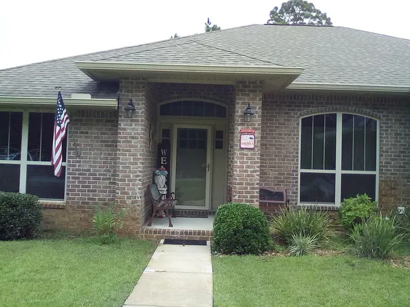 2636 Citrus Dr, Navarre, FL 32566