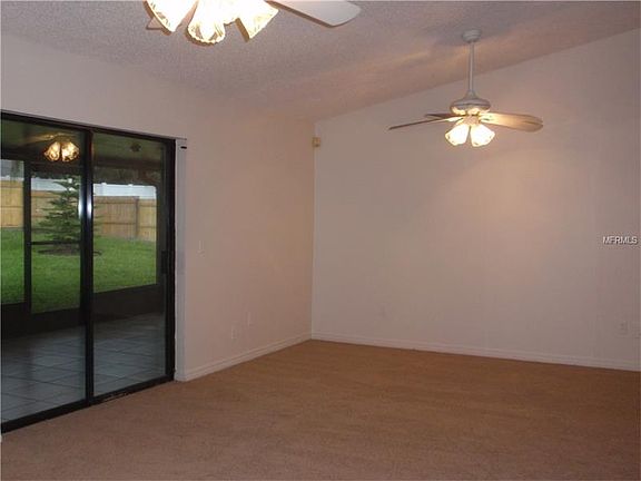 3rd image of 948 Humphrey Blvd