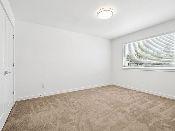 5th image of 115 SW 181st Pl #C
