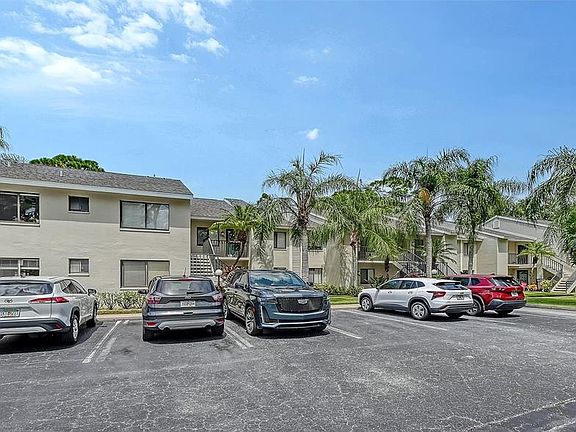 2nd image of 7584 EAGLE CREEK DRIVE #7584