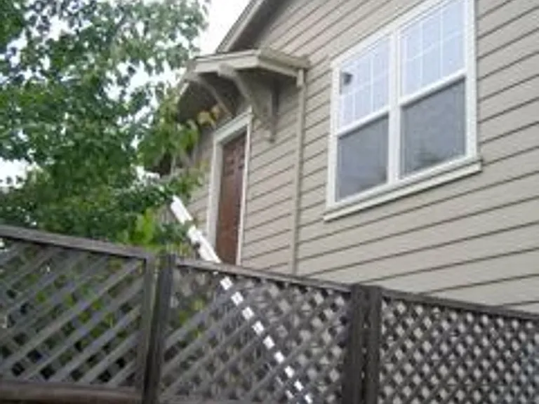 647 McGinnis Cir — Photo 10