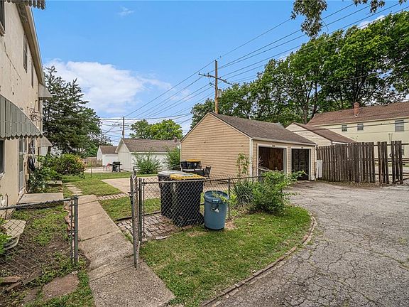 4th image of 7532 Wyoming St