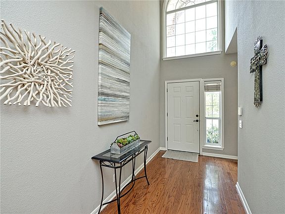 4th image of 2712 Cascade Falls Dr
