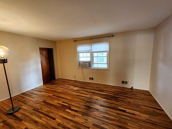 5th image of 68 Bridgetown St #2