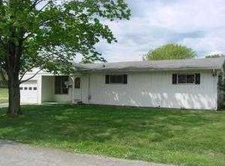 704 S Hyland St, Scottsburg, IN 47170