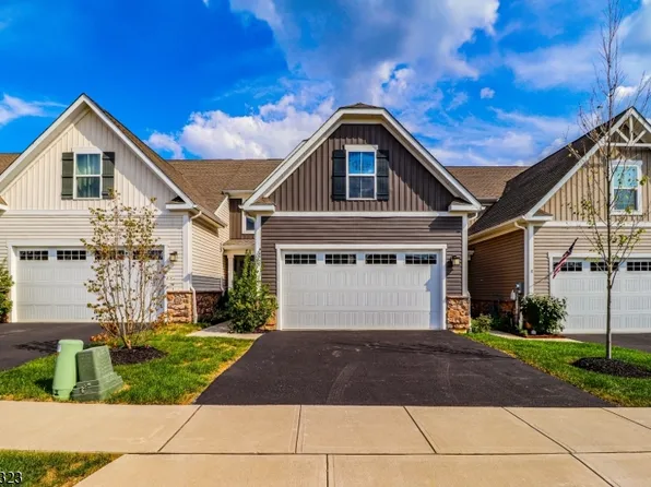 10 Sparrowhawk St, Washington Twp., NJ 07882