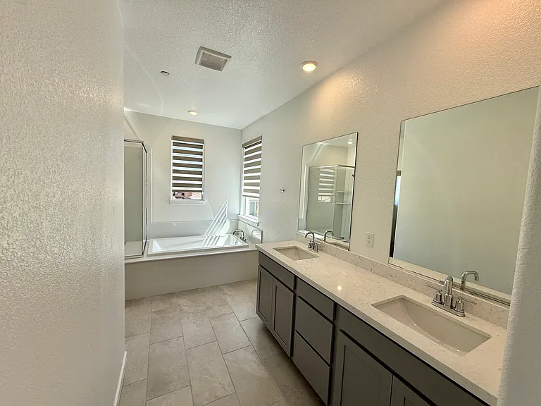12696 Hereford Ave — Photo 27
