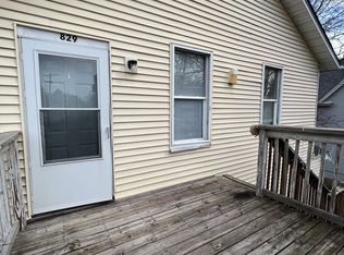 827-829 W 15th St, Davenport, IA