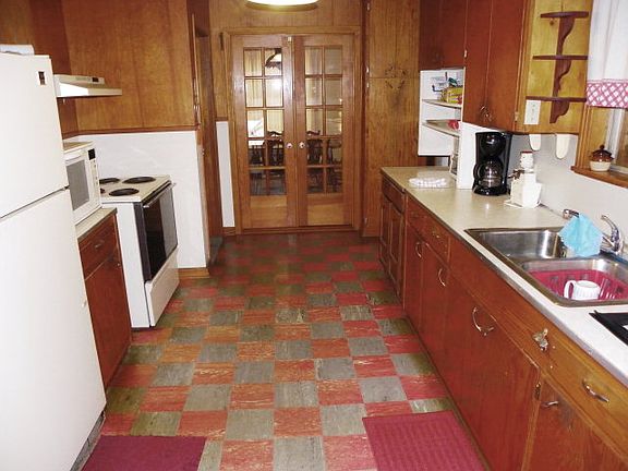 3rd image of 2706 Fuller Springs Dr