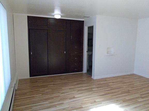 2nd image of 1065 N Pearl St APT 202