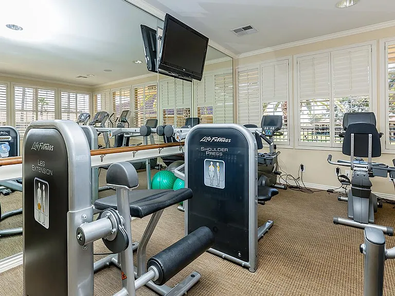 Mesa Royale 55+ Active Community — Photo 11