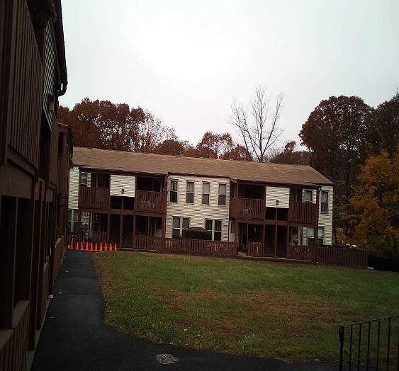 2nd image of 701 Beacon Valley Rd APT 8