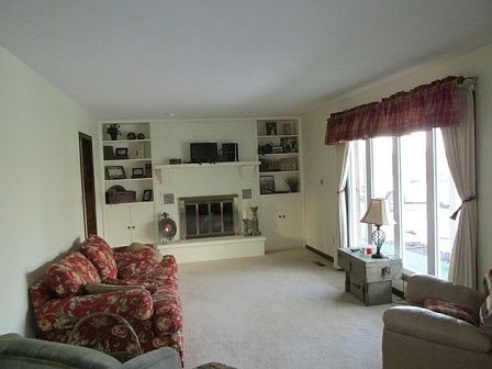 2nd image of 1014 N West Dr