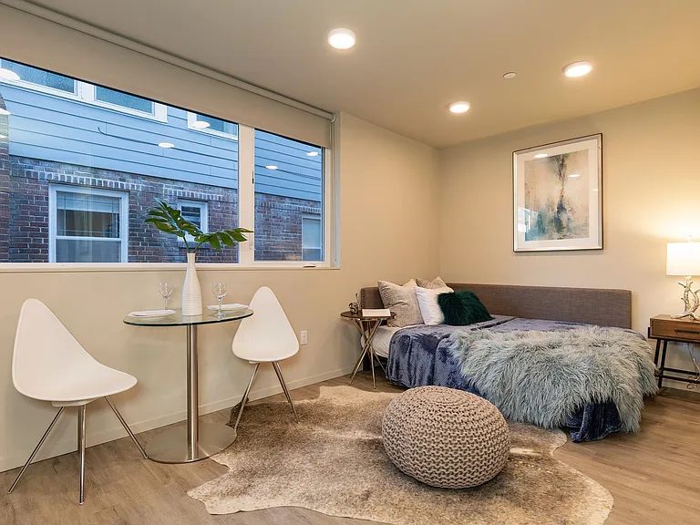 The Merz Luxury Apartments — Photo 18