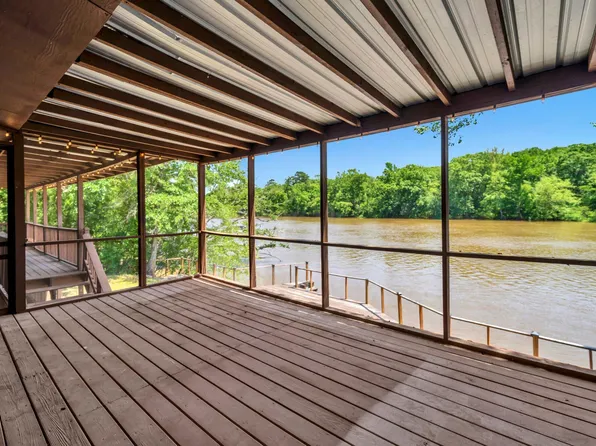 891 Choctawhatchee River Rd, Bruce, FL 32455