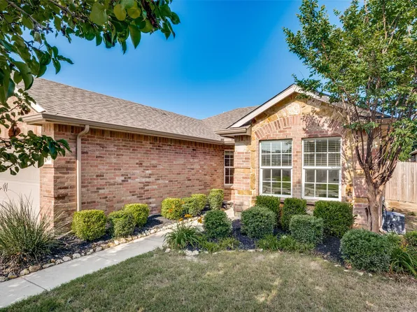 9005 Navigation Dr, Fort Worth, TX 76179