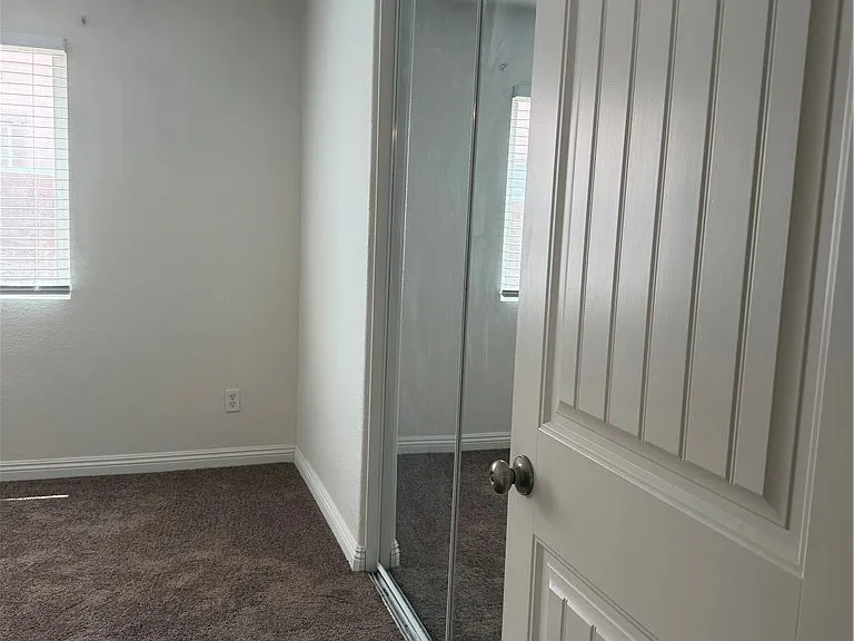 9406 Kentfield Ct — Photo 7