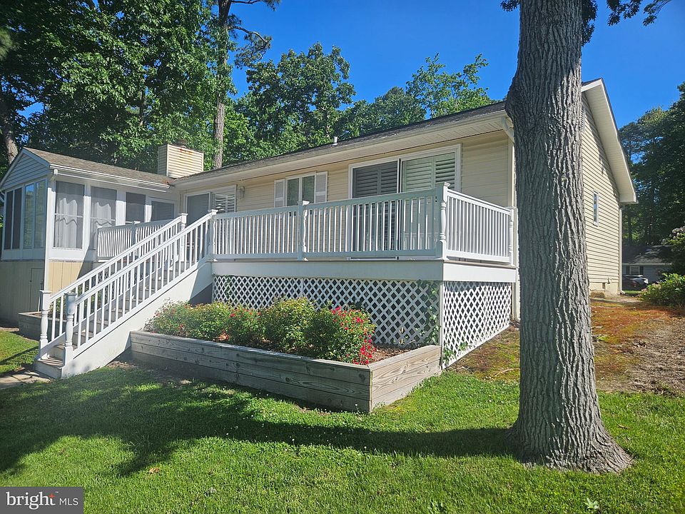 2nd image of 26 Brookside Rd