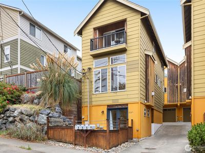 2120 W Ruffner Street, Seattle, WA, 98199