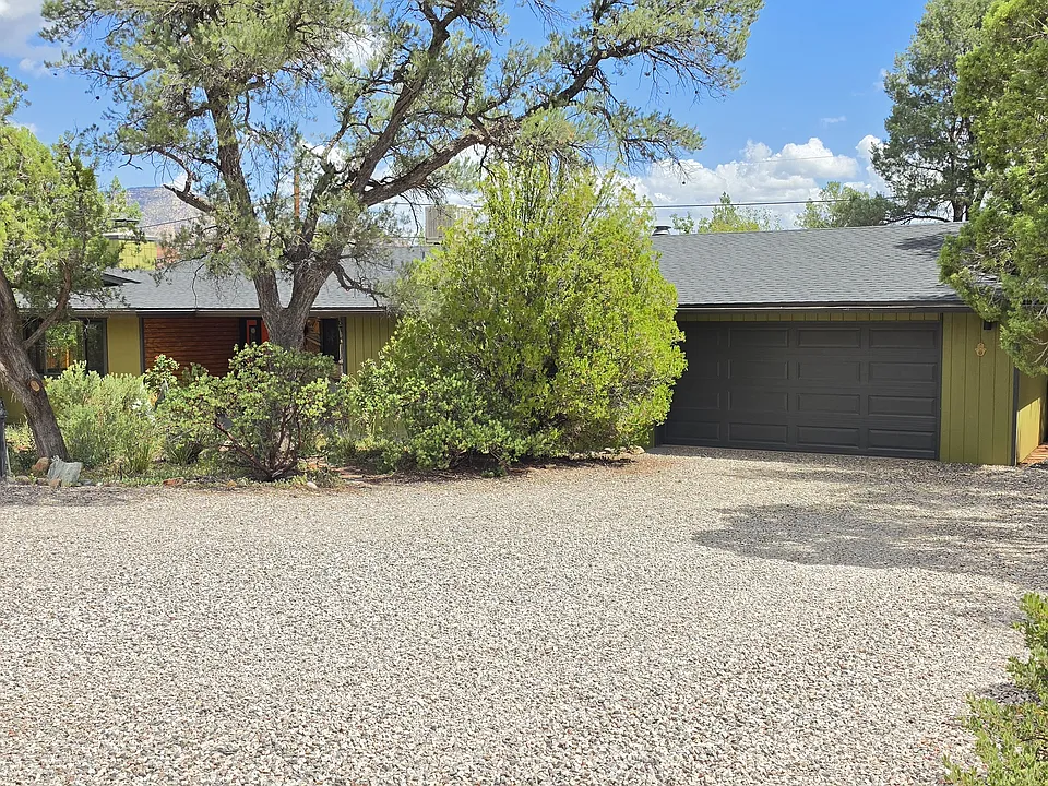 130 Pinon Dr