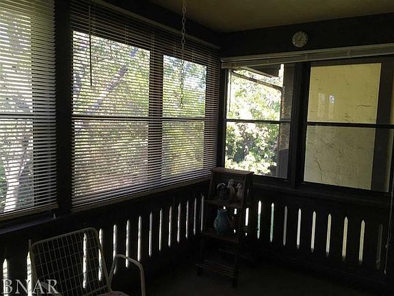 2nd image of 804 Carol Ct #C2