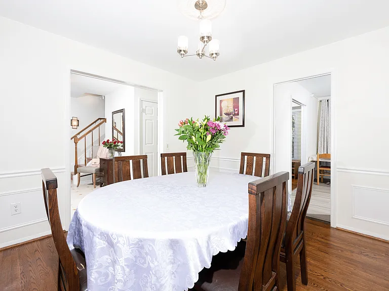 9129 Wandering Trail Dr — Photo 4