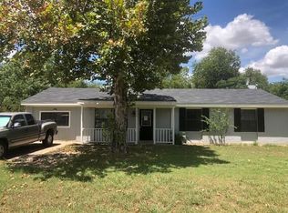 704 W Gary St, Little River Academy, TX 76554