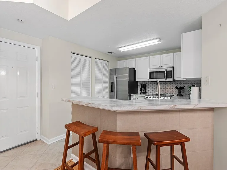 5095 Fairways Cir #I112 — Photo 6