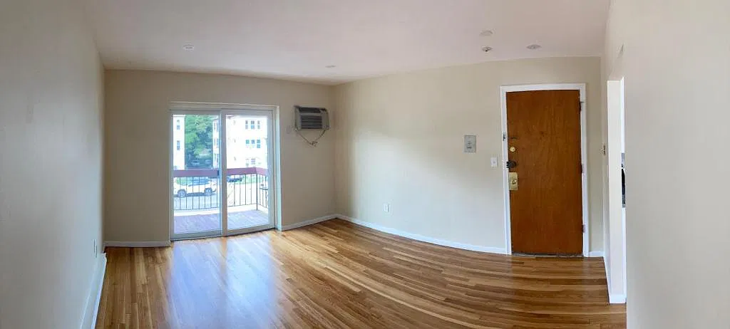 656 Hyde Park Ave — Photo 4