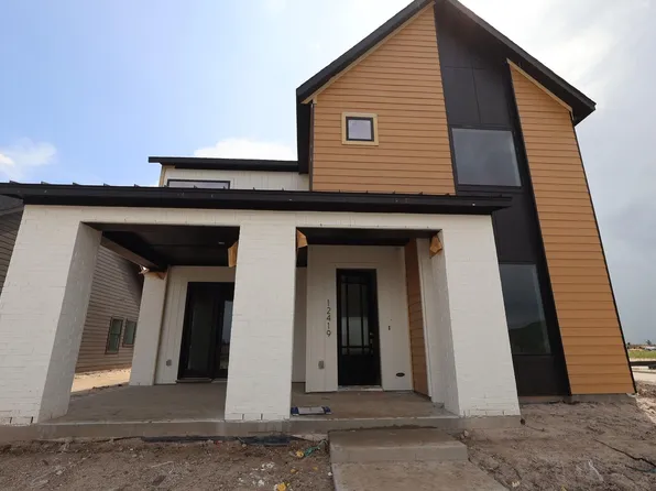 12419 Emerald Enclave Dr, Cypress, TX 77433
