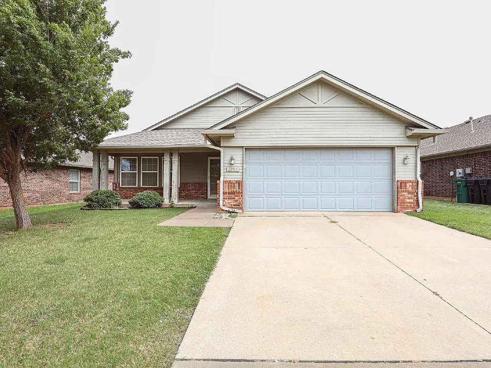 2705 NW 187th Ter