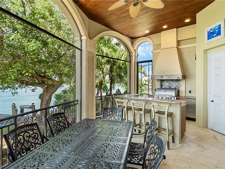 1080 Old Marco Ln — Photo 37