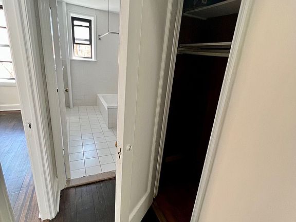 5th image of 1 Broad Pkwy Unit 2F