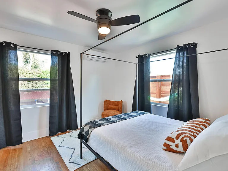 3407 N Mountain View Dr #1 — Photo 21