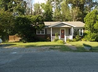 203 W 7th Ave, Central City, KY 42330