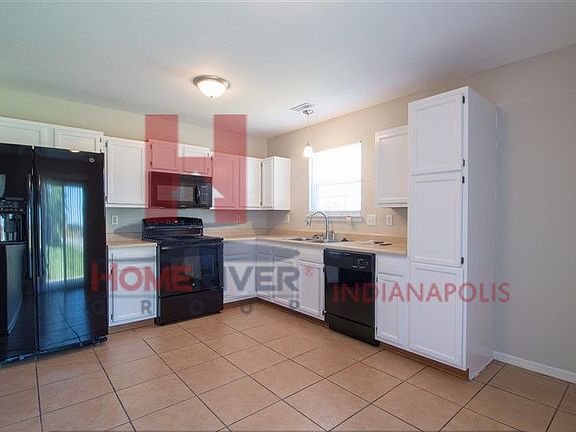 3rd image of 9702 Treyburn Lakes Dr