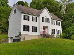 81 Hambletonian Ave, Chester, NY 10918