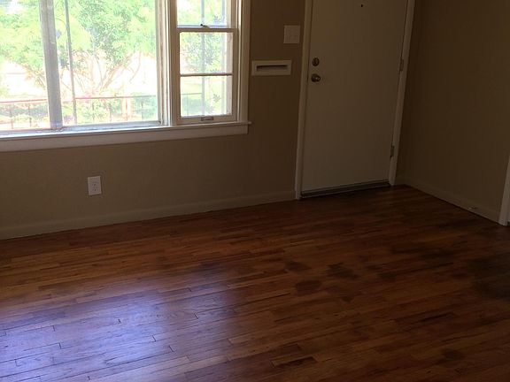 3rd image of 1904 Karen St