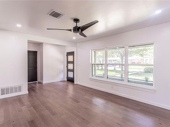 4th image of 1800 Corona Dr