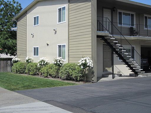 2nd image of 6543 Portola Dr APT 14