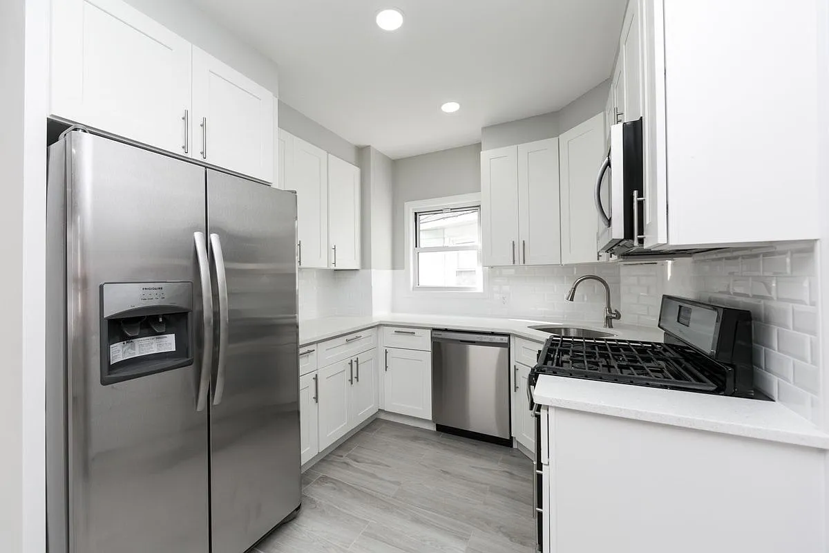 17617 137th Ave photo 1