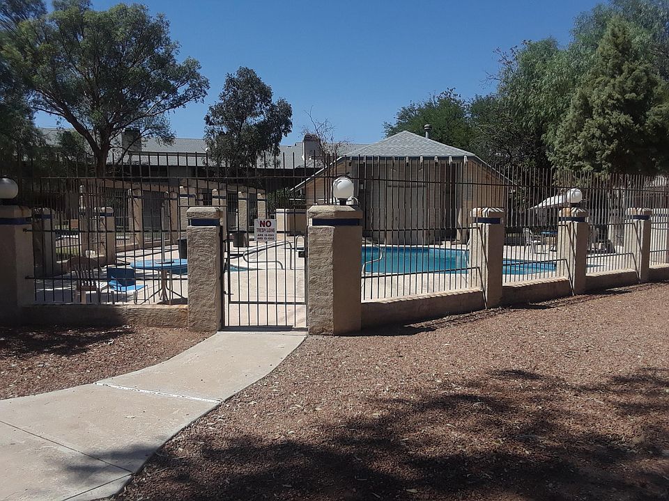 1st image of 5688 S Wood Crest Dr